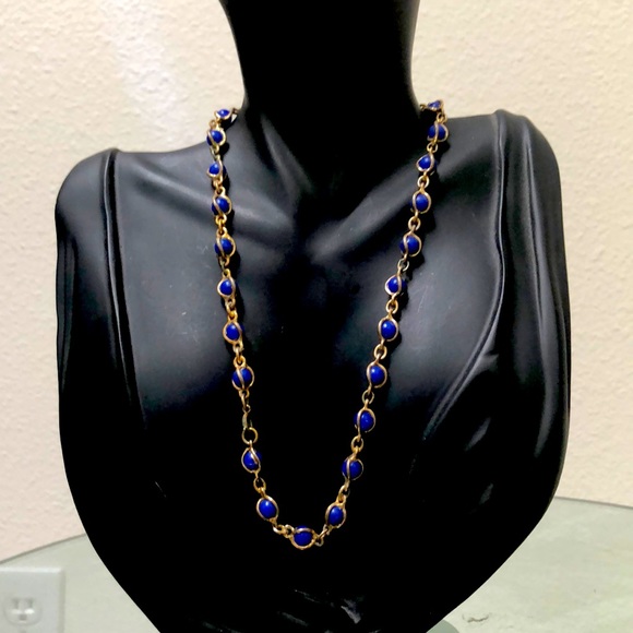 Necklace Blue and gold costume jewelry looks great on. Very pretty. Great shape. - Picture 3 of 6
